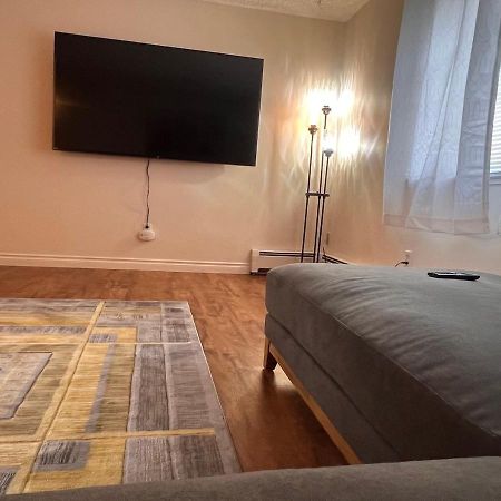 Lovely Two Bedroom, Minutes Away From Downtown Anchorage Exteriör bild
